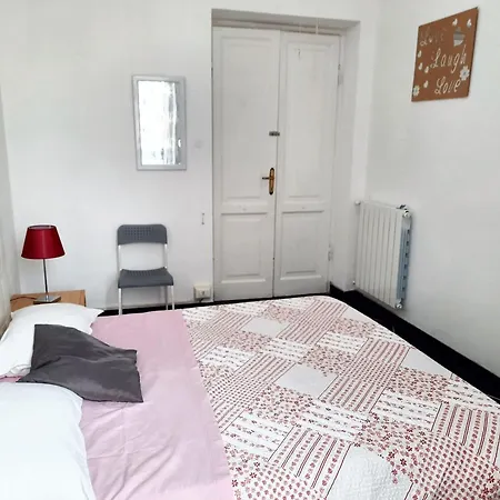 Appartement Charming In With Private Parking, 70 Sqm *