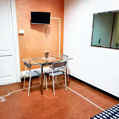 Charming In With Private Parking, 70 Sqm Appartement