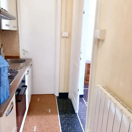 Appartement Charming In With Private Parking, 70 Sqm Gênes