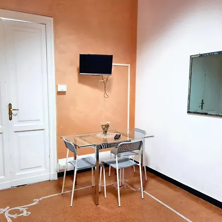 Appartement Charming In With Private Parking, 70 Sqm Gênes